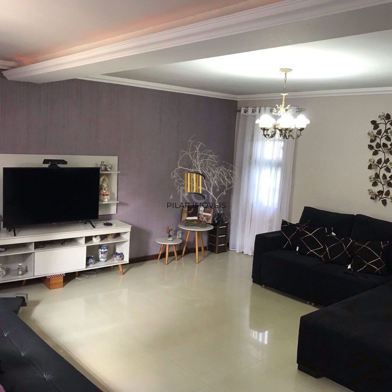 Casa para Venda - 279m², 6 dormitórios, sendo 2 suites, 3 vagas - Cavalhada, Porto Alegre
