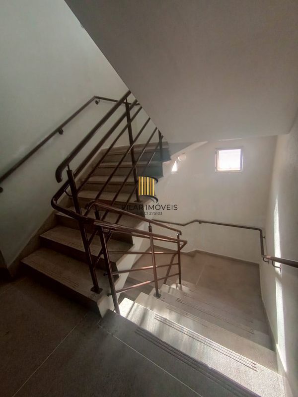 Apartamento com 03 quartos e 01 vaga no Bairro Vila Nova em Porto Alegre