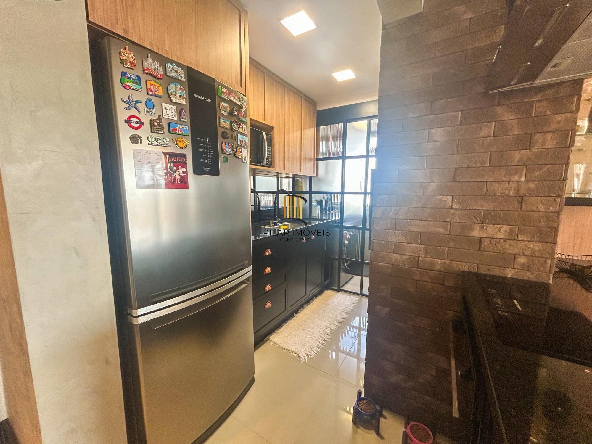 Excelente Apartamento 3 dormitórios, 2 vagas, condomínio Plaza Cristal
