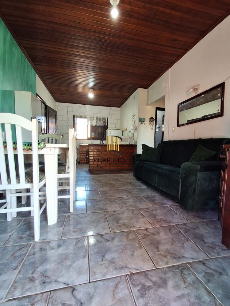 Oportunidade Única em Nova Tramandaí – Casa com 2 Dormitórios + 2 Kitnets nos Fundos!