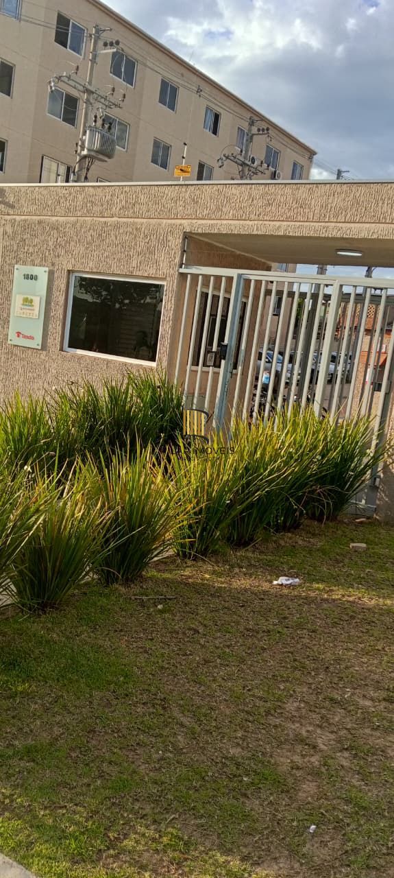 Apartamento com 02 quartos e 01 vaga no Bairro Jardim Leopoldina Porto Alegre