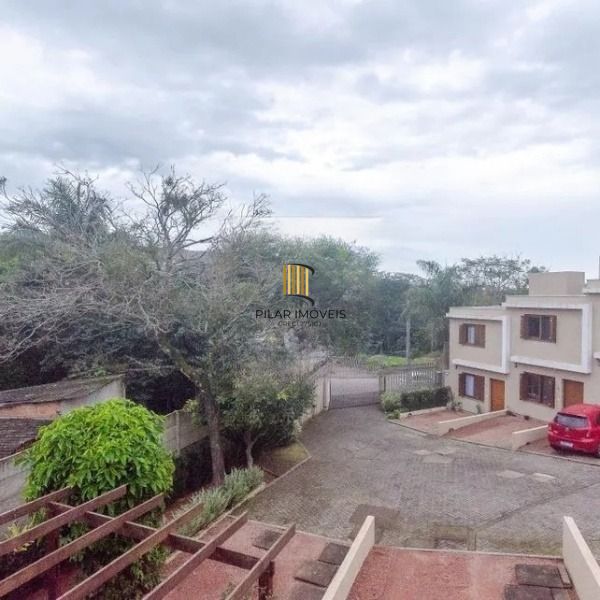 Casa em condominio com 2 vagas