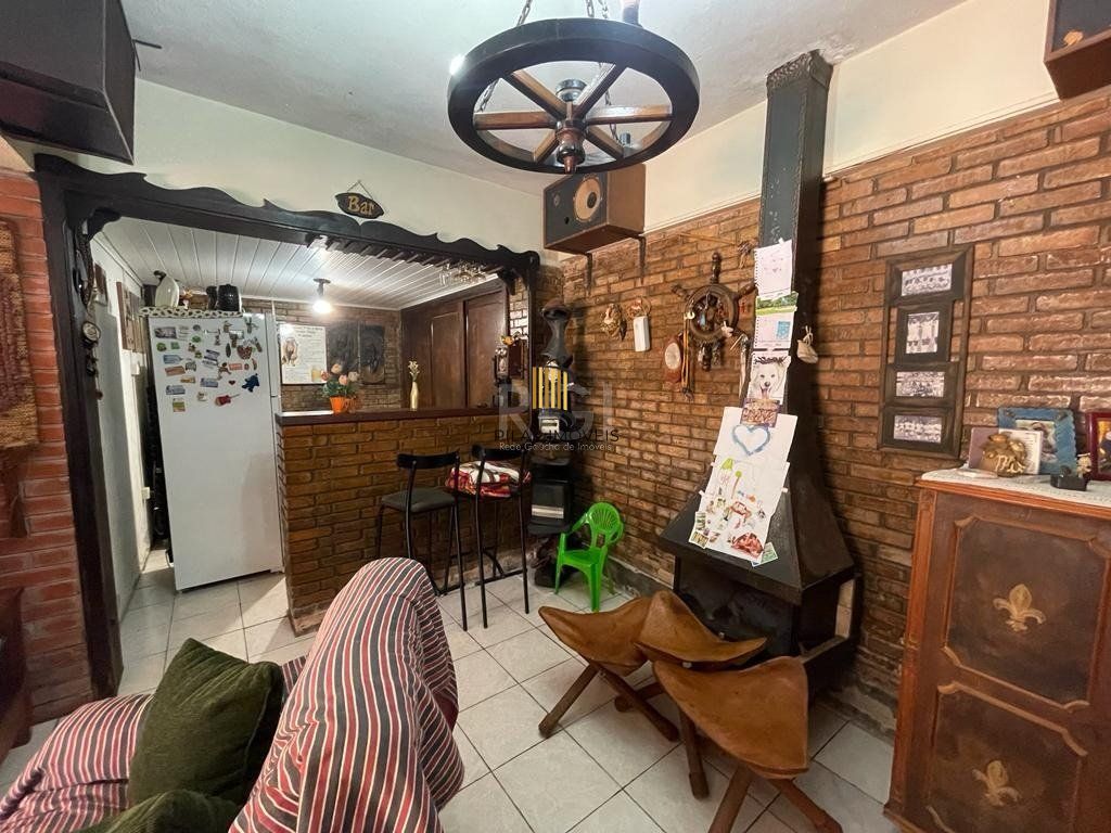 Casa para Venda - 400m², 5 dormitórios, sendo 3 suites, 4 vagas - Ipanema PORTO ALEGRE /RS