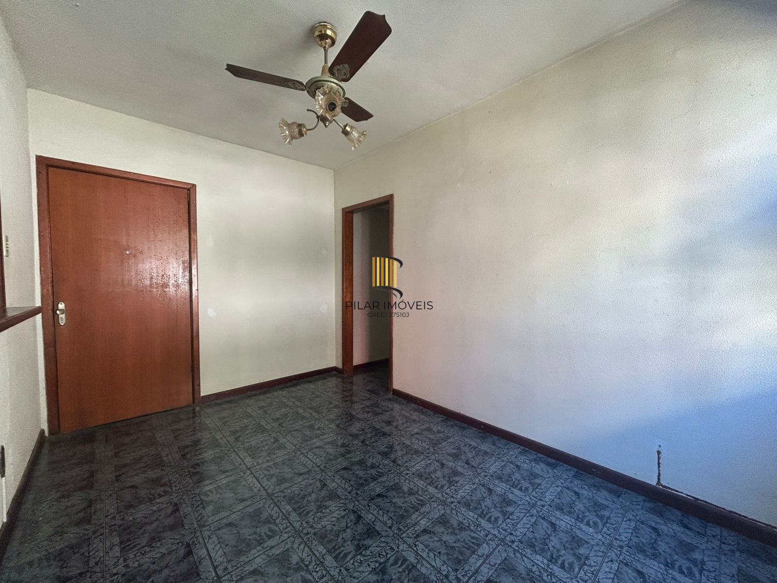 Apartamento de 2 dormitórios estacionamento rotativo e portaria