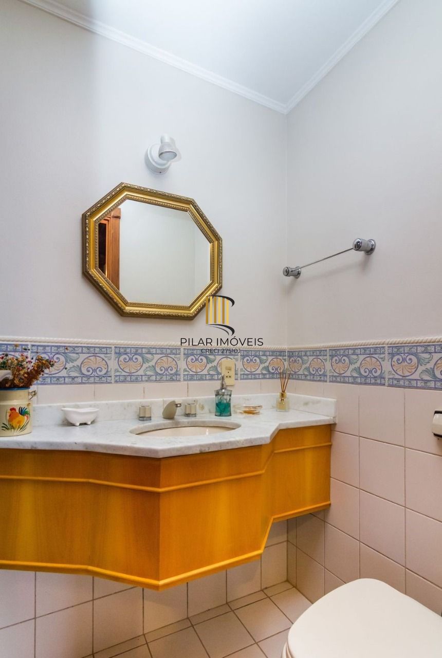 Casa Condominio para Venda - 359.27m², 3 dormitórios, sendo 1 suites, 4 vagas - Cristal
