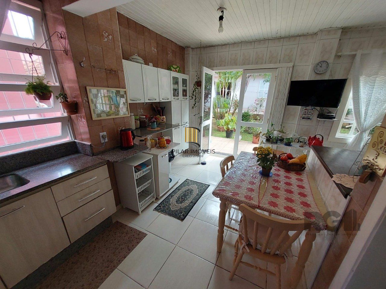 CASA 3 QUARTOS - ESPÍRITO SANTO - PORTO ALEGRE - RS
