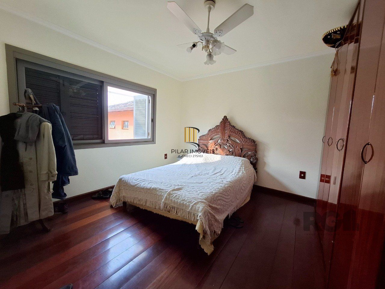 Casa com 537,00 m² com 04 dormitórios no Bairro Tristeza