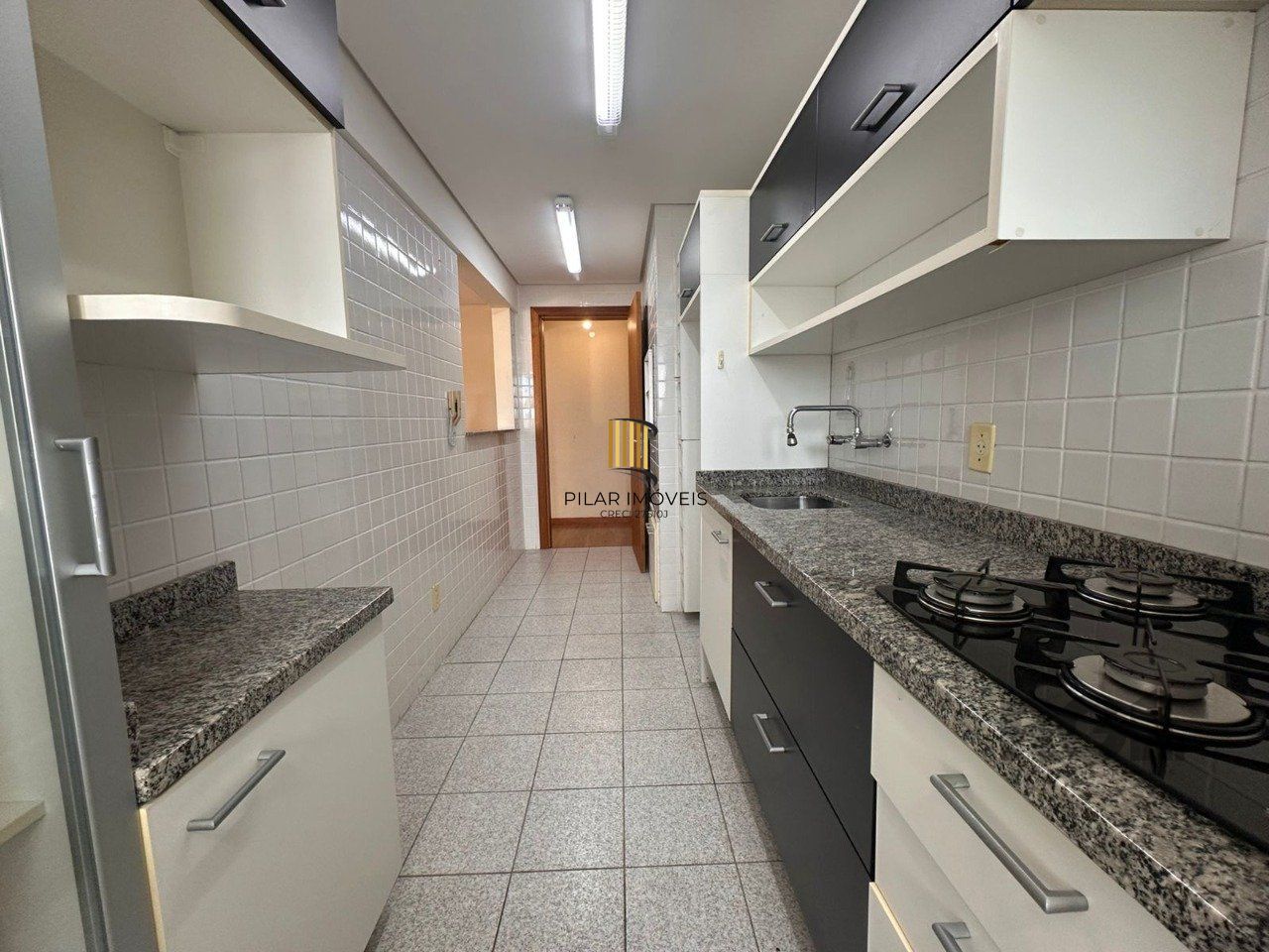 Apartamento a venda no bairro tristeza 2 dormitórios e vaga de garagem