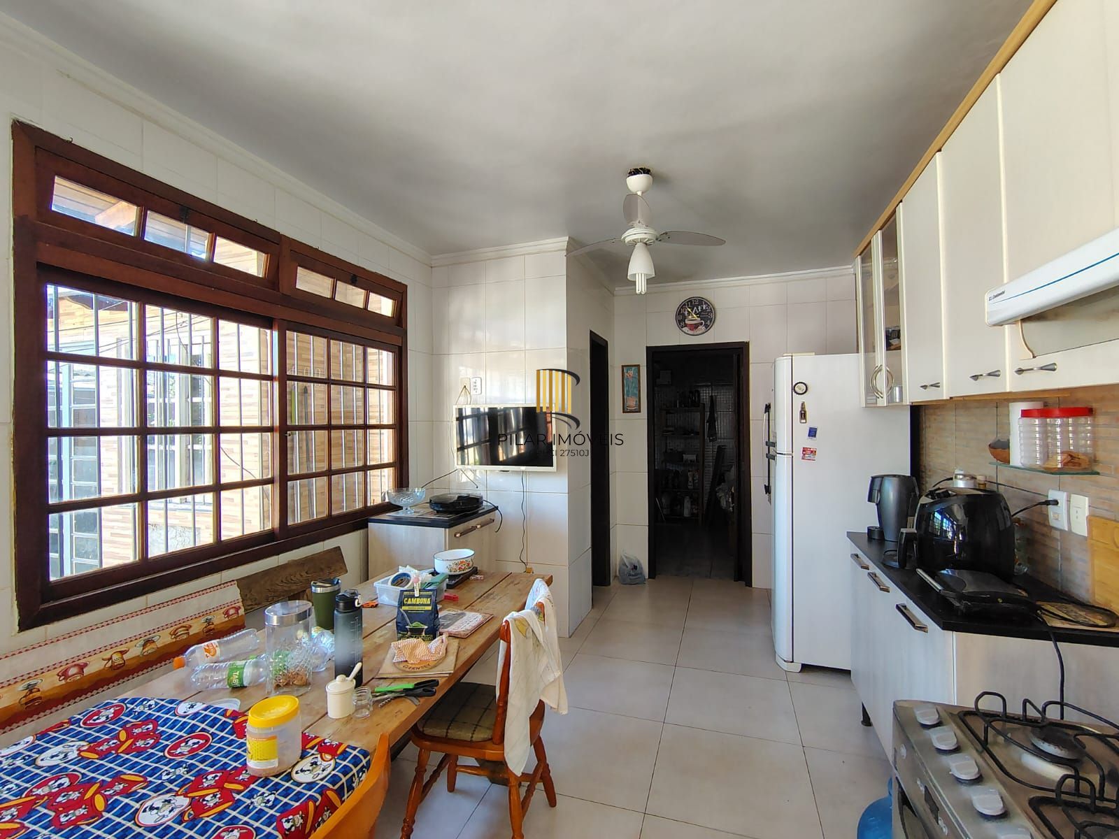 Casa no Bairro Nova Esteio com 200m² de área privativa  e 03 (Três) quartos.