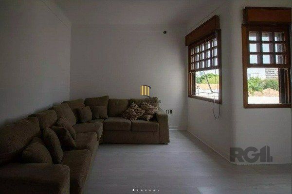 Apartamento 3 dormitórios, Bairro Floresta - SHOPPING TOTAL
