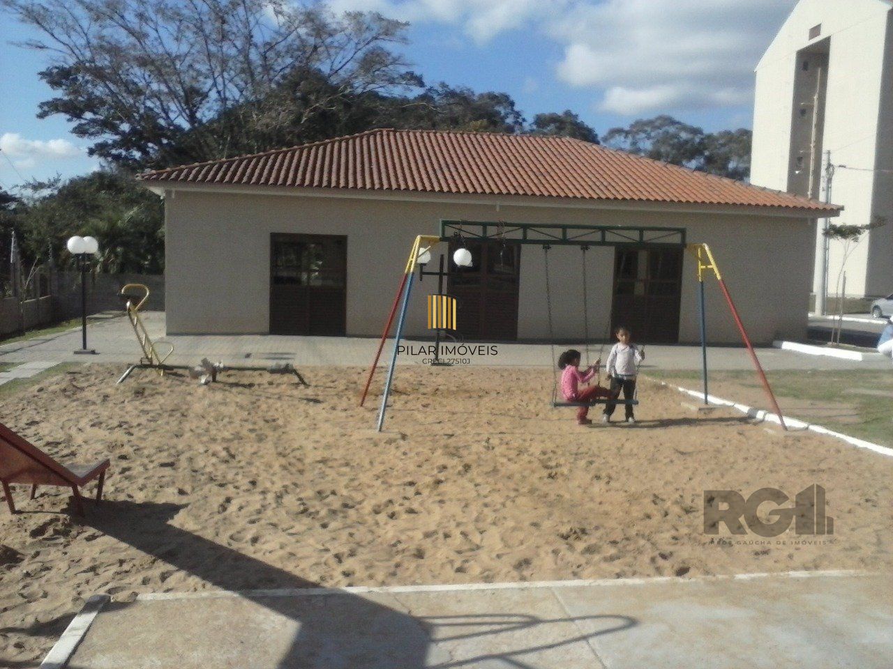 Oportunidade !!! Lindo Apartamento 02 Dormitórios com vaga.