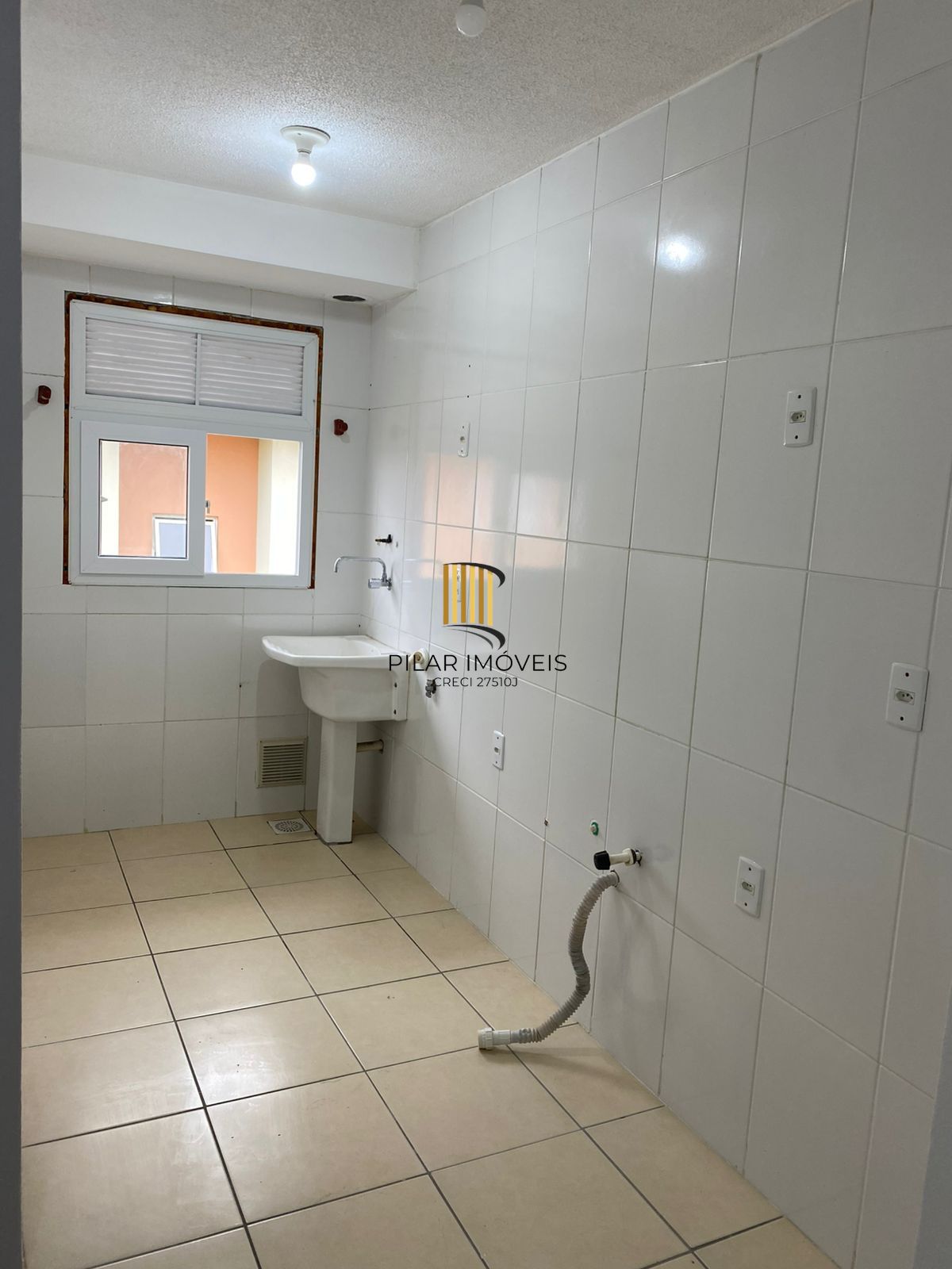 Apartamento com 02 quartos e 01 vaga fixa no Bairro Restinga em Porto Alegre