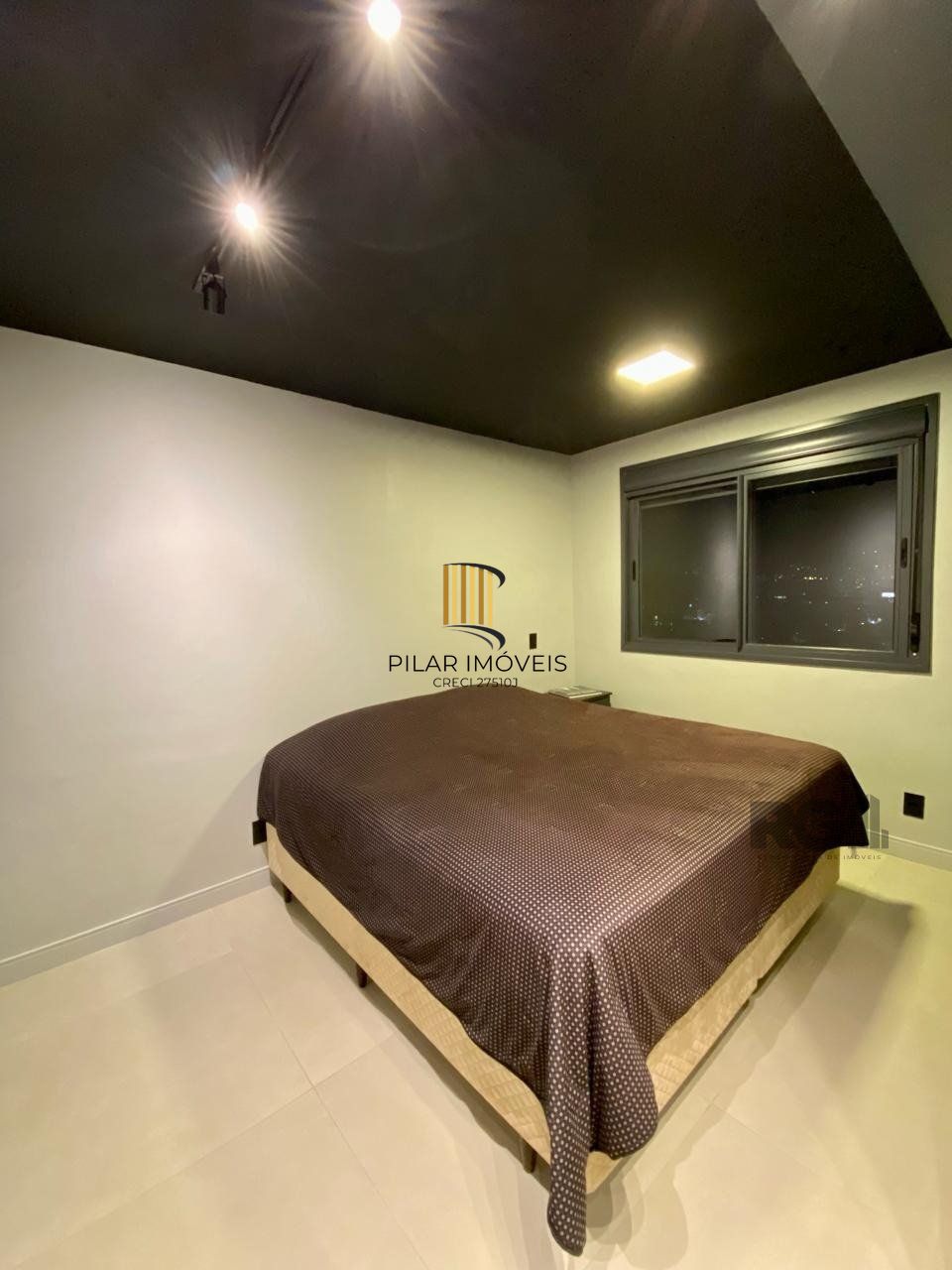 Apartamento 2 dormitórios no bairro Azenha