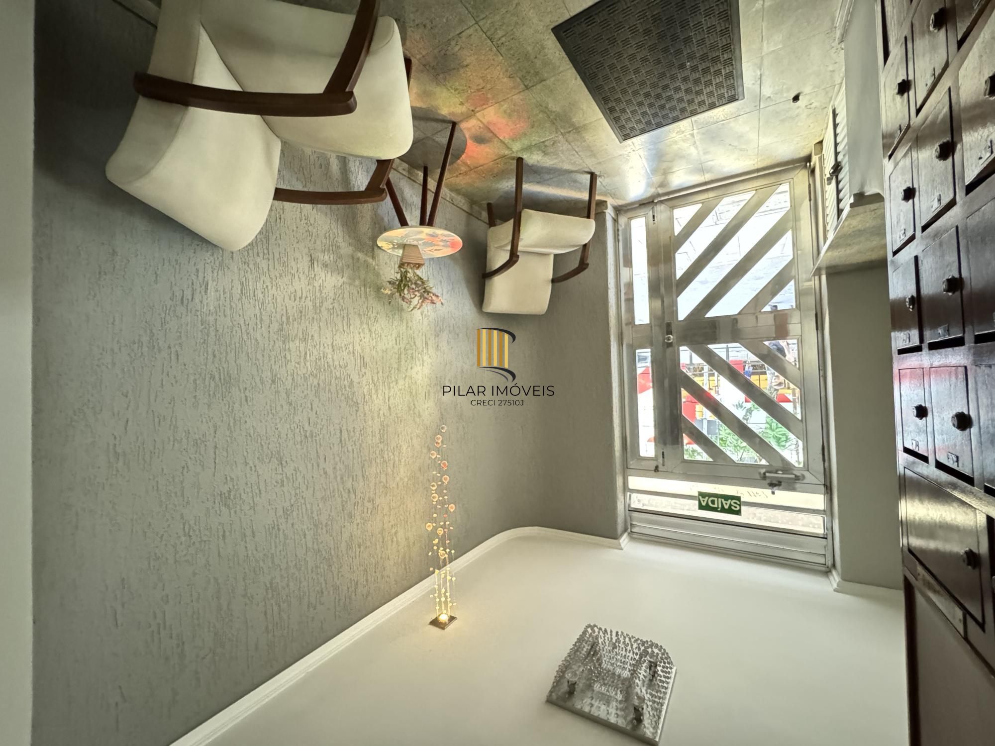 Apartamento 01 dormitório reformado Centro Porto Alegre