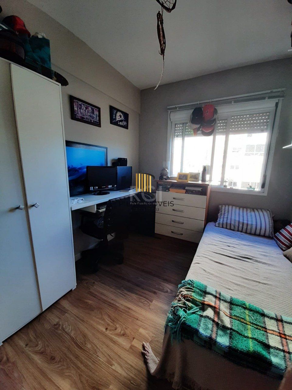 Apartamento para Venda - 72m², 3 dormitórios, sendo 1 suites, 1 vaga - Cavalhada, Porto Alegre