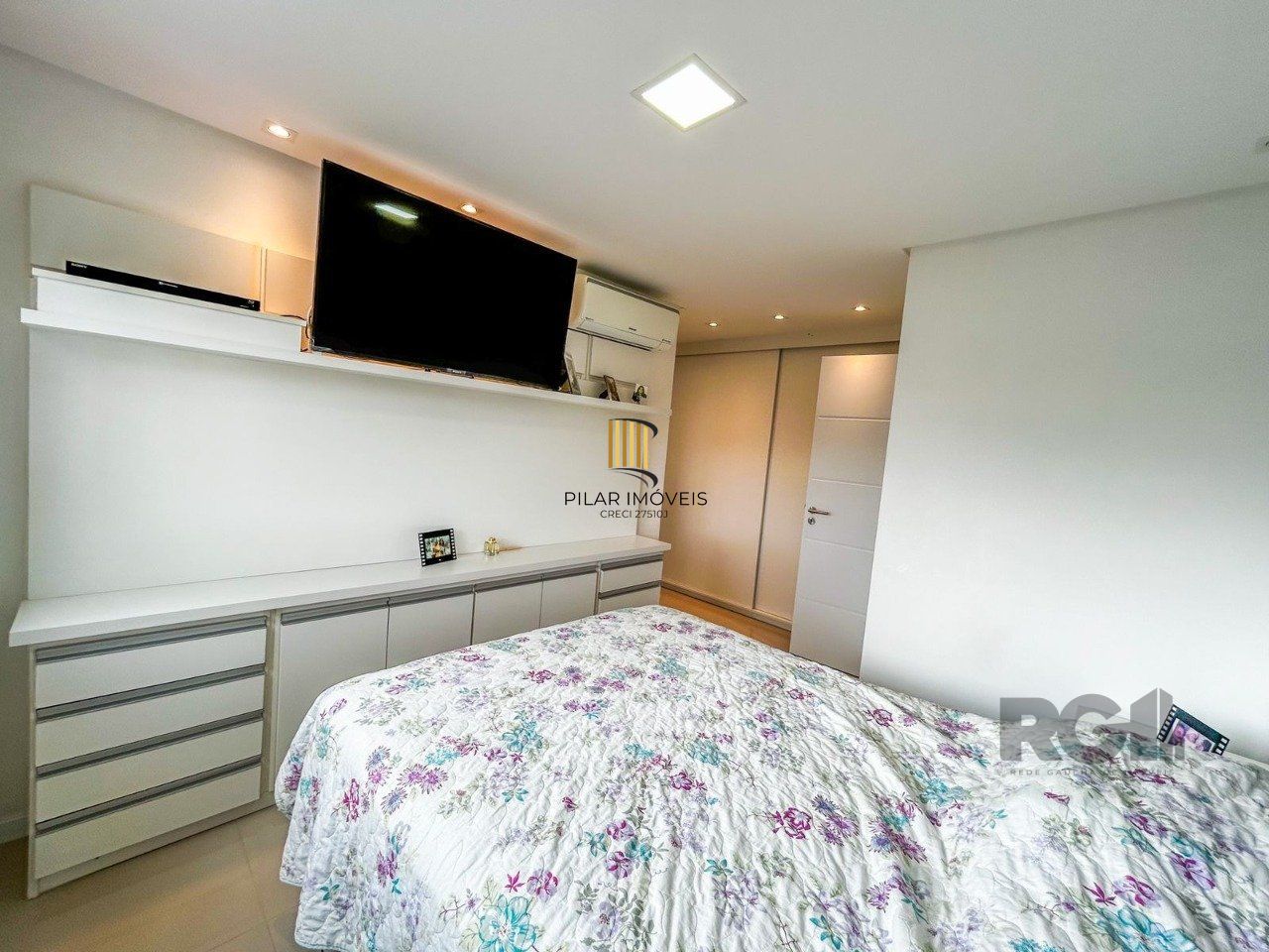 Apartamento de 03 dormitórios na Tristeza Zona Sul de Porto Alegre
