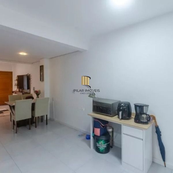 Casa em condominio com 2 vagas