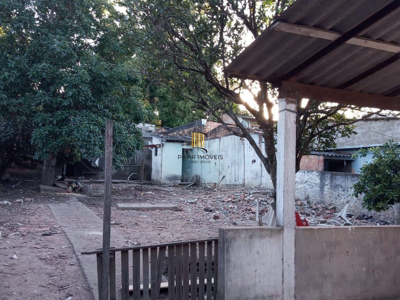 Casa para Venda - 748m², 3 dormitórios, 4 vagas - Belém Velho, Porto Alegre