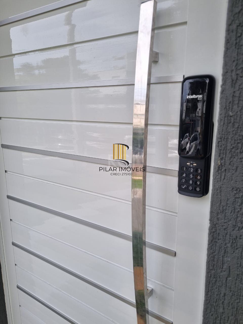 Casa 3 dormitórios no bairro Guarujá