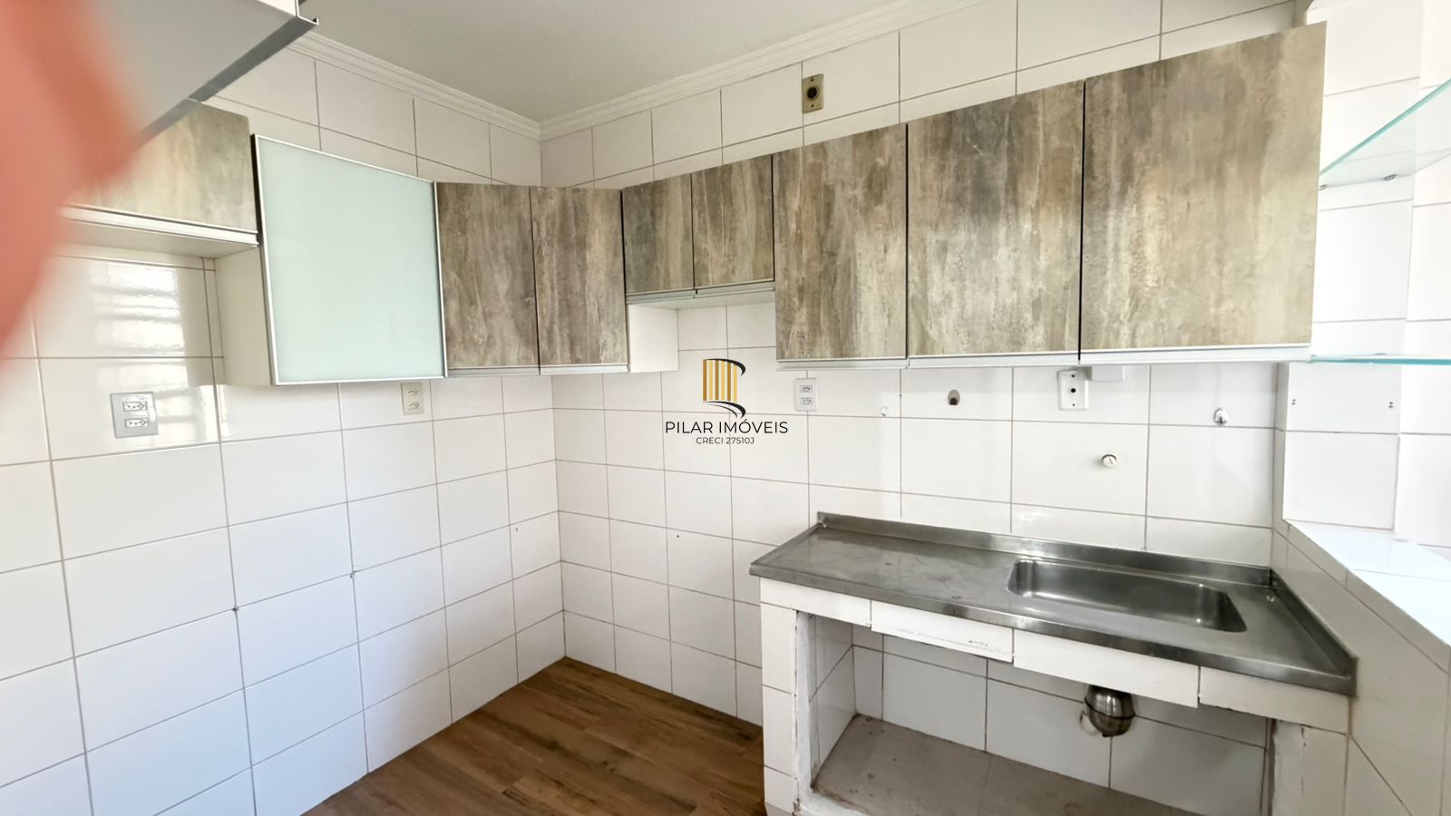 Apartamento de 2 dormitórios com vista para o Marinha no bairro Menino Deus em Porto Alegre/RS