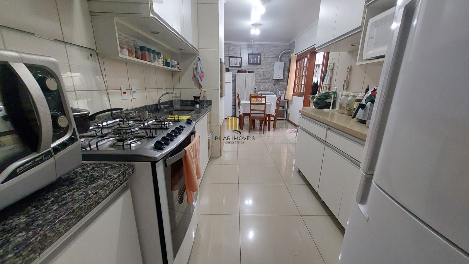 CASA NO LAGOS DE NOVA IPANEMA - 2 QUARTOS E ATELIER NO PISO SUPERIOR