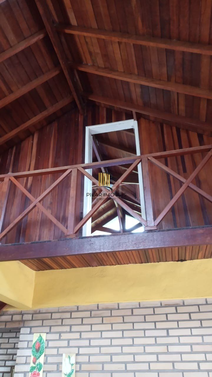 Casa com 3 dormitórios no bairro Olaria em Canoas