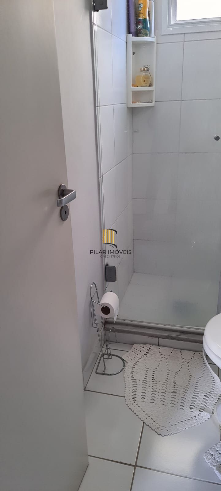 Apartamento com 03 dormitórios (01 suíte), 01 vaga no bairro Morro Santana