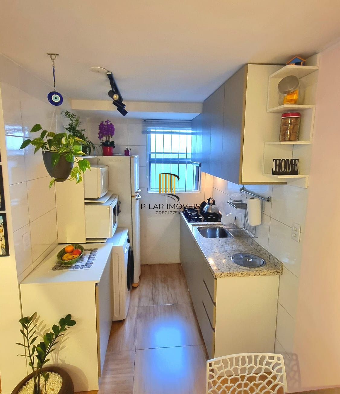 Apartamento Térreo com 02 quartos e 01 vaga no Bairro Campo Novo