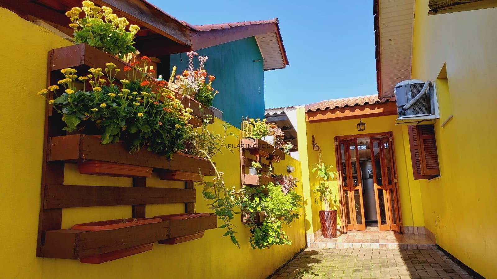 🏡 Casa Escriturada à Venda – Bairro Calmo e Bem Localizado