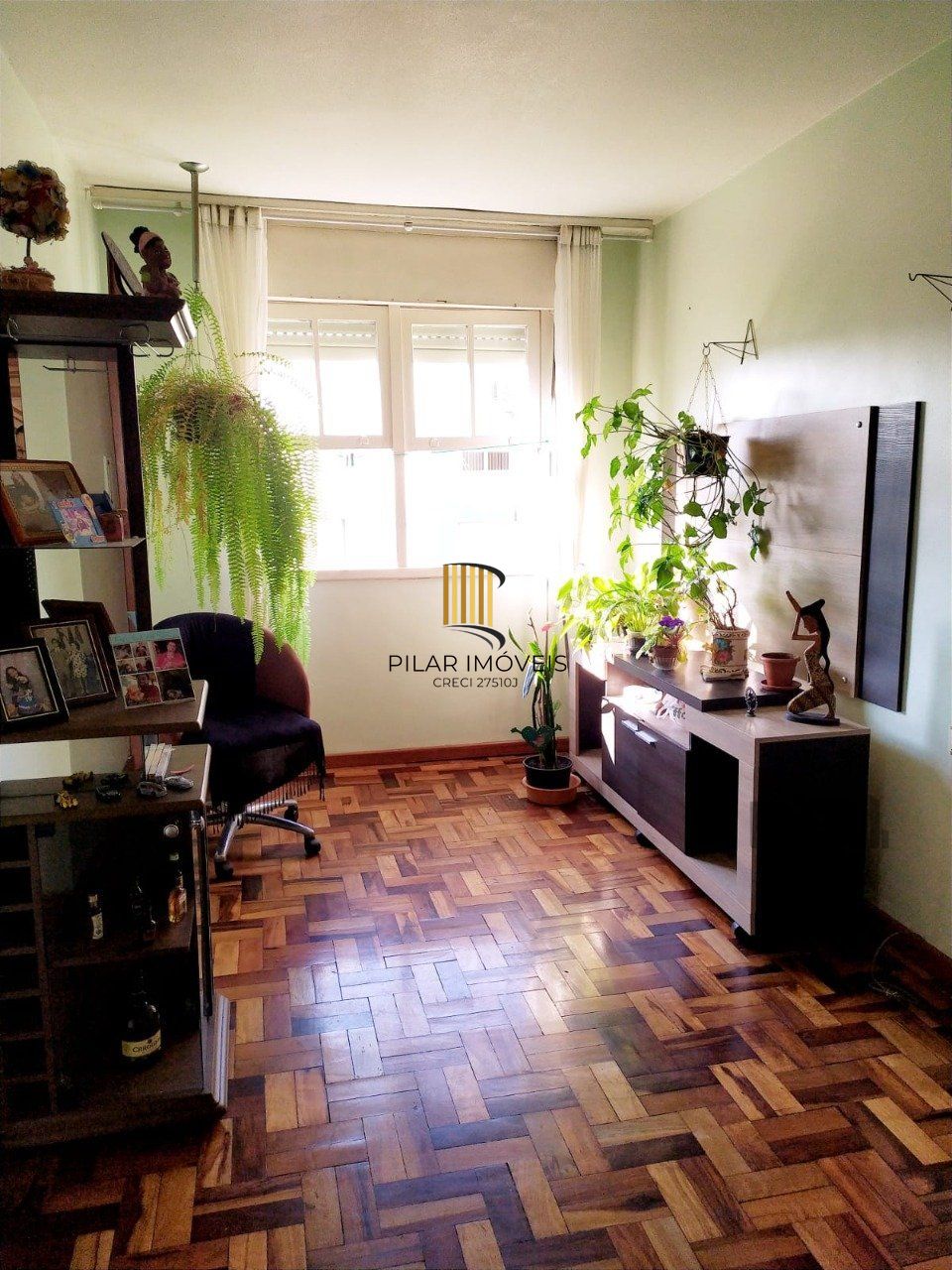Apartamento de 2 dormitórios com vaga no bairro Petrópolis