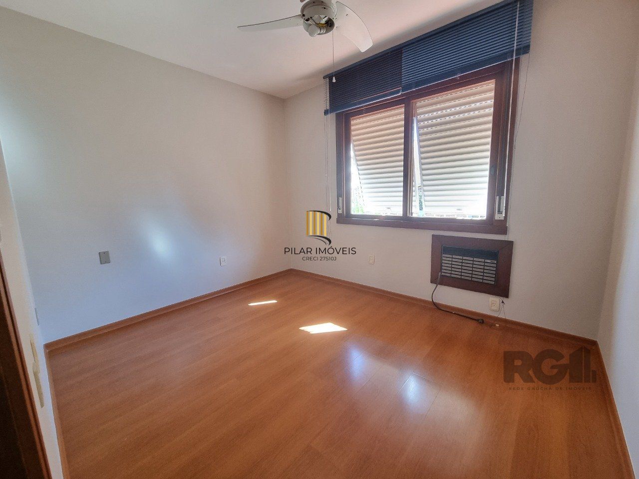 Casa Cond 5 dorm, 3 WC, piscina, jadim grande, cavalhada, Porto Alegre, RS