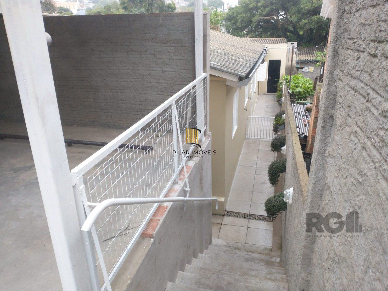 Casa de 155m² com 2 quartos, suíte, 2 vagas de garagem, no bairro Jardim Europa, Porto Alegre/RS