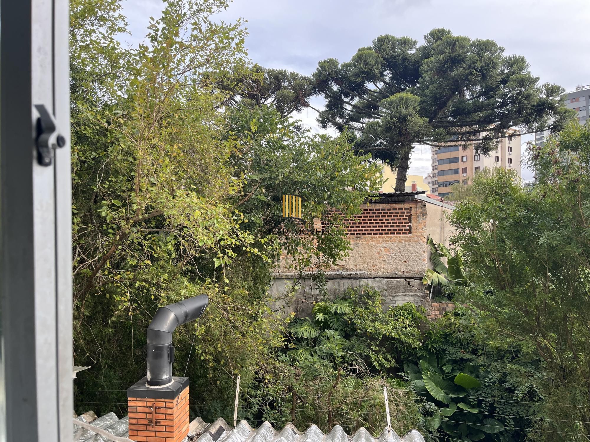 Apartamento com 02 quartos no Bairro Passo da Areia, Porto Alegre
