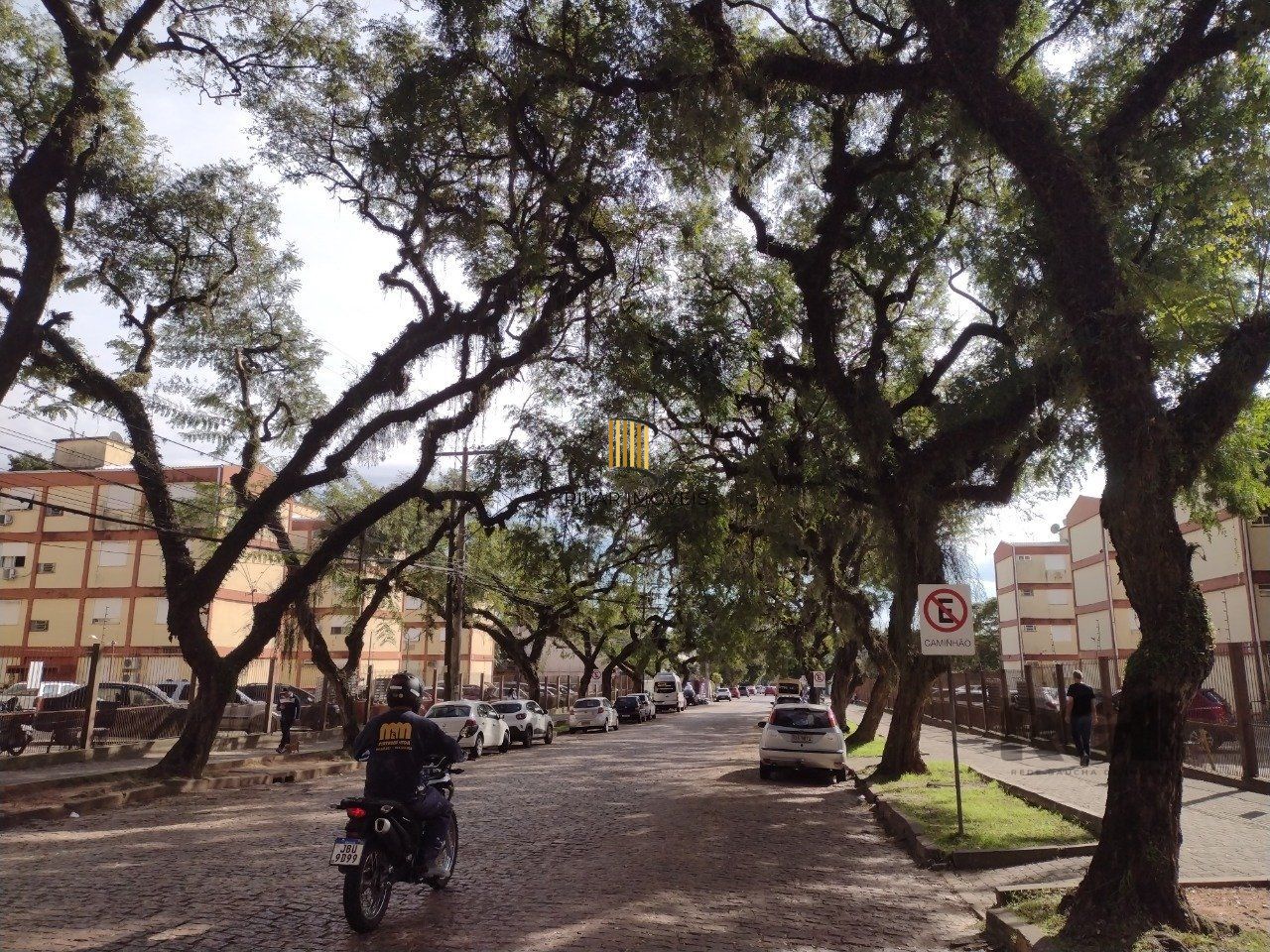 apto 01 dormitório, recentemente reformado, vaga rotativa -  Bairro Camaquã