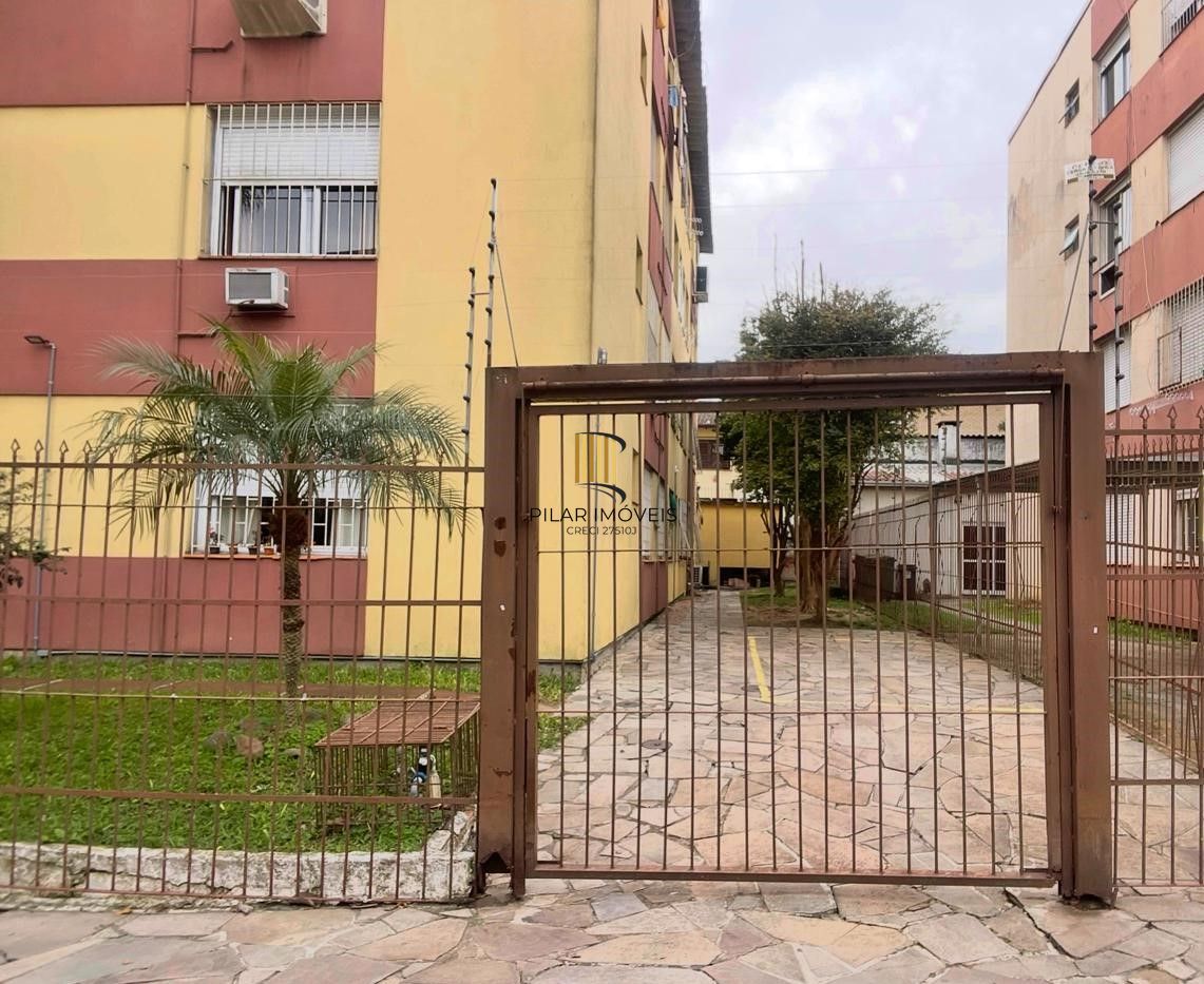 Apartamento com 01 Quarto e 01 Vaga escriturada no Bairro Jardim do Salso