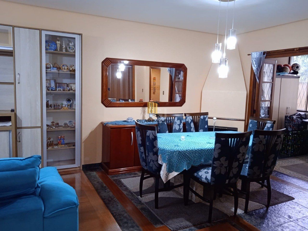 Apartamento com 128.25m², 3 dormitórios, sendo 2 suites, 1 vaga, Petrópolis,