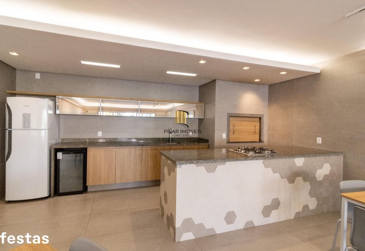 Apartamento com 03 quartos e 01 vaga escriturada no Bairro Camaquã