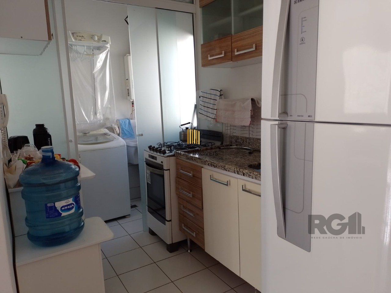 Apartamento de 3 dormitórios com vaga no bairro Morro Santana