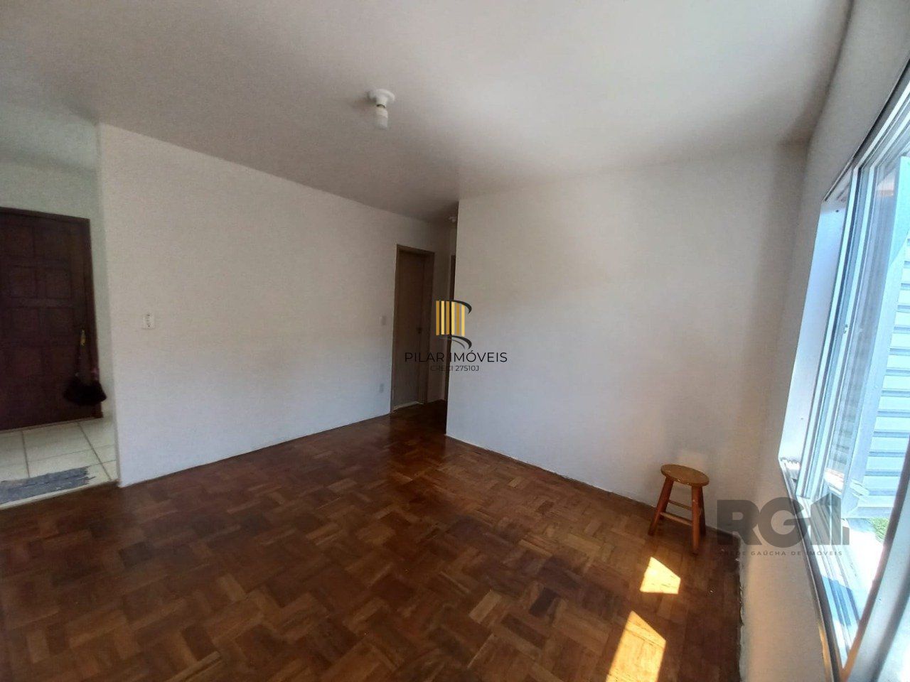 Apartamento com 02 quartos no Bairro Restinga.