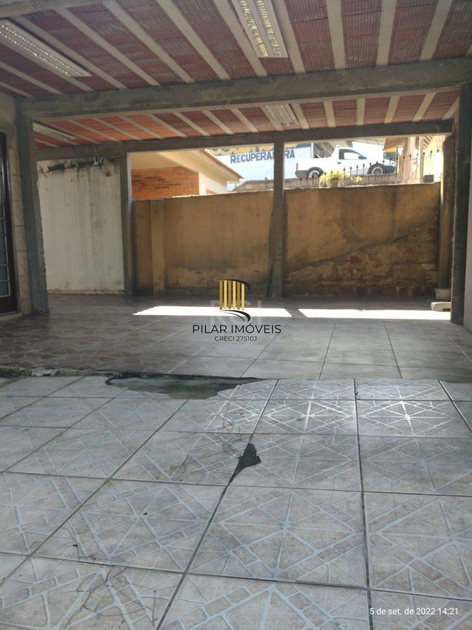 Casa para Venda - 220m², 2 dormitórios, sendo 1 suites, 2 vagas - Cavalhada, Porto Alegre