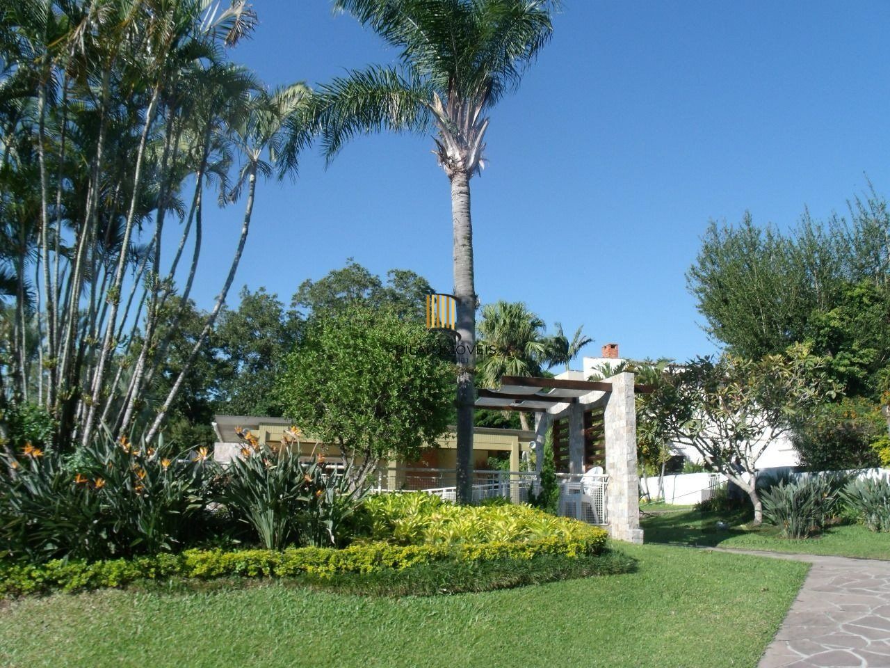Casa Condominio para Venda 3 dormitórios, sendo 1 suites, 2 vagas - Tristeza