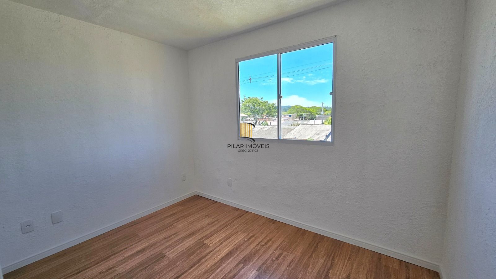 Apartamento com 2 dormitórios no bairro Restinga em Porto Alegre/RS