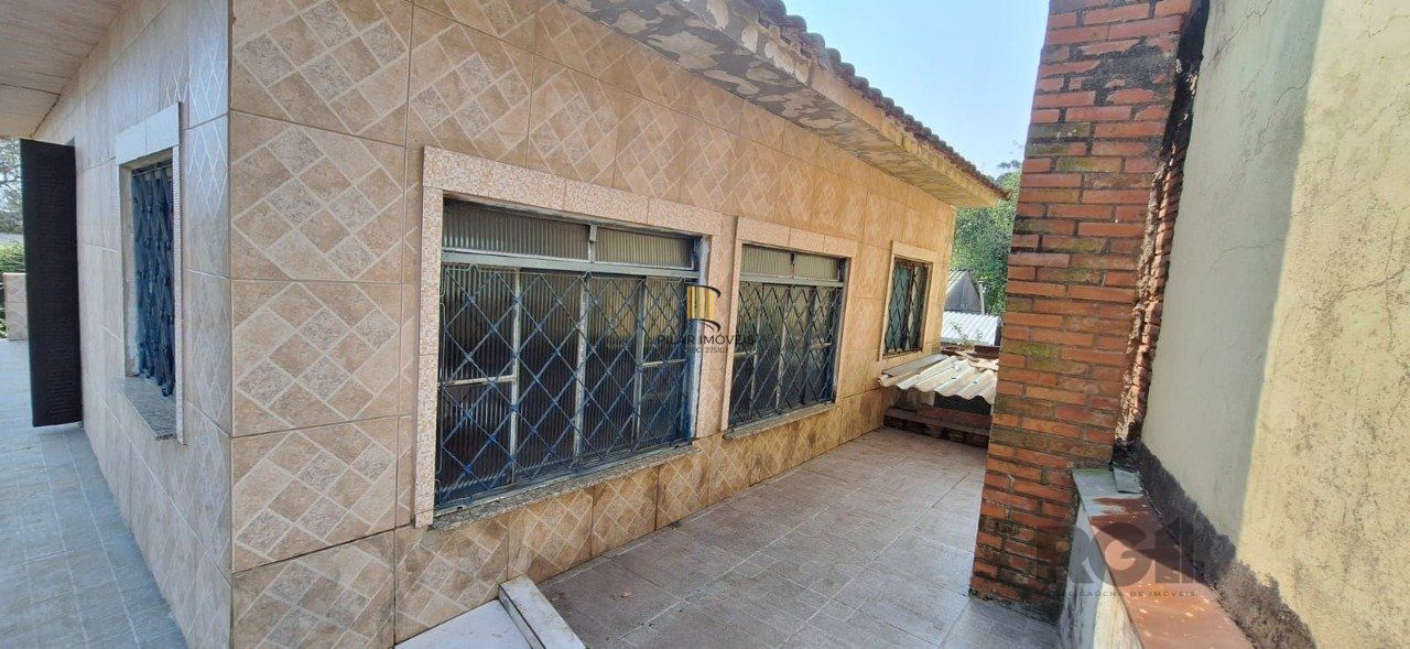 Casa 4 Dormitório(s) Bairro Serraria