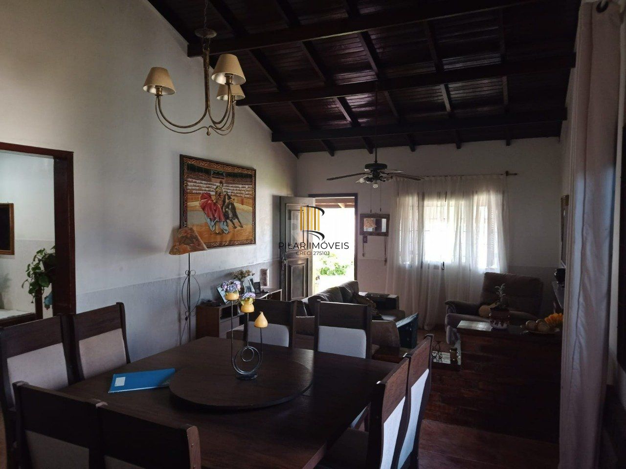 Casa 3 dormitórios, sendo 1 suites, 9 vagas - bairro Ponta Grossa Porto Alegre RS
