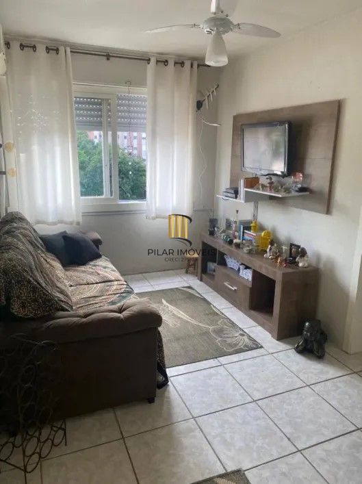 Apartamento com 02 quartos no Bairro Morro Santana