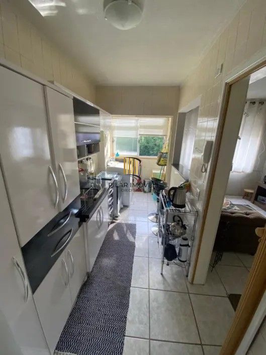 Apartamento com 02 quartos no Bairro Morro Santana