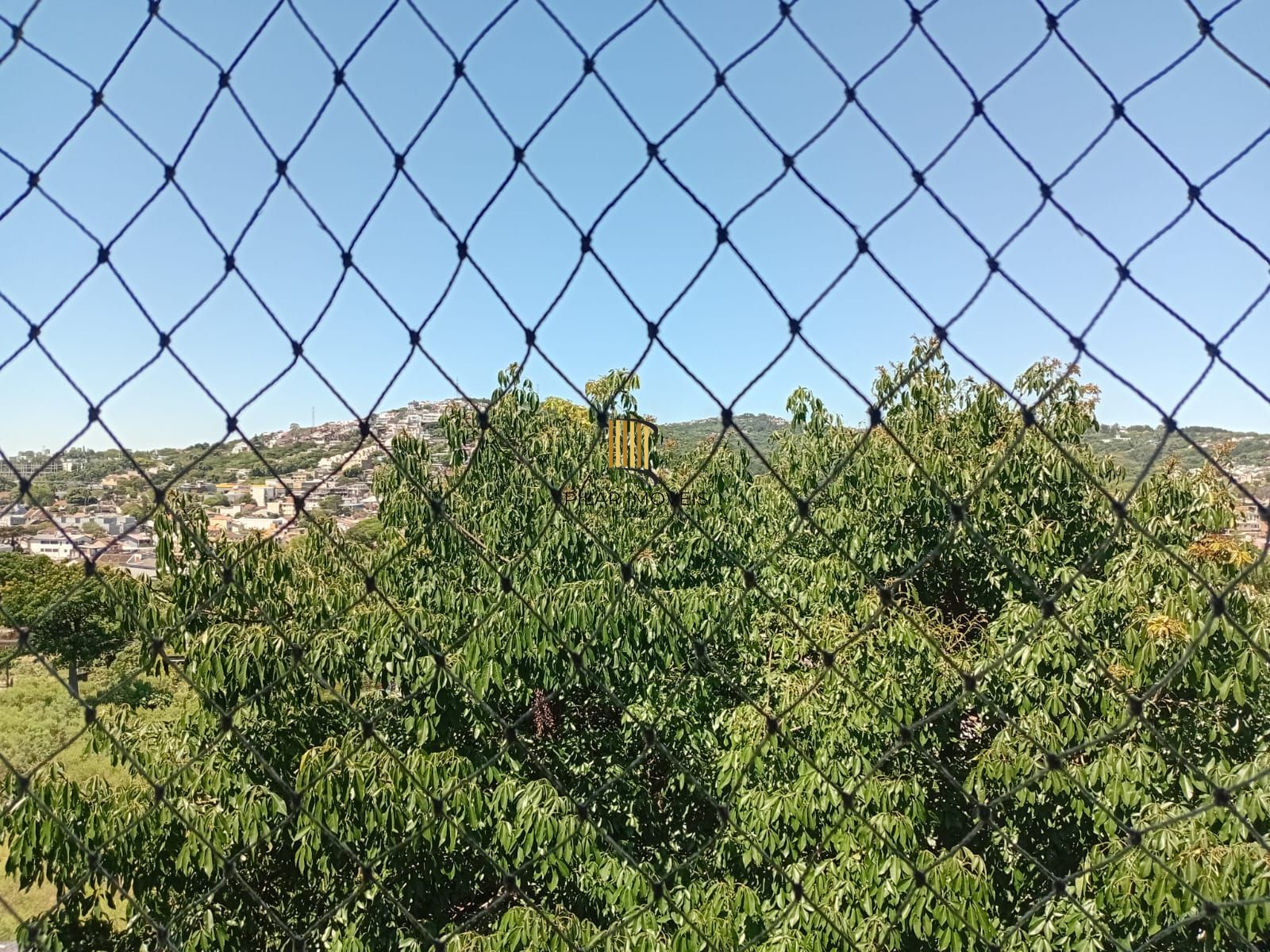 Apartamento de 1 quarto semimobiliado no bairro Tristeza em Porto Alegre.