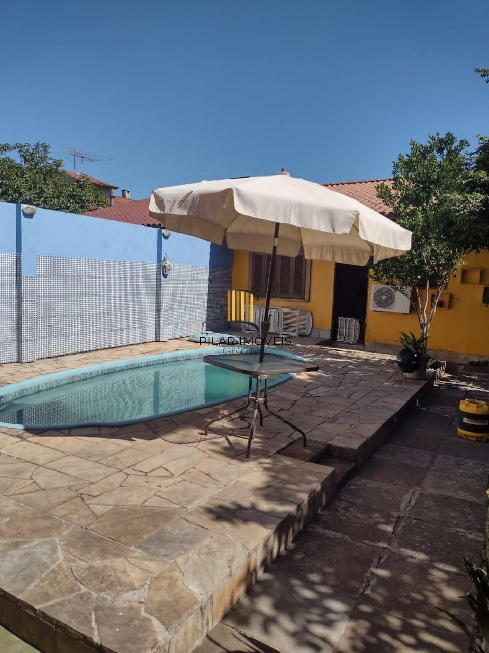Casa para Venda - 693.6m², 5 dormitórios, sendo 3 suites, 4 vagas - Hípica