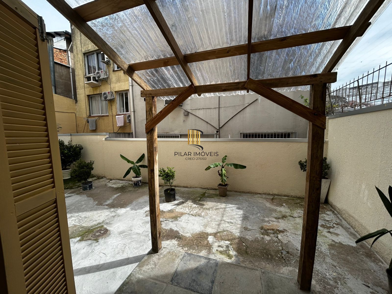 APARTAMENTO GARDEN, 1 QUARTO, PÁTIO PRIVATIVO, PROX HOSPITAL DE CLINICAS POA/RS