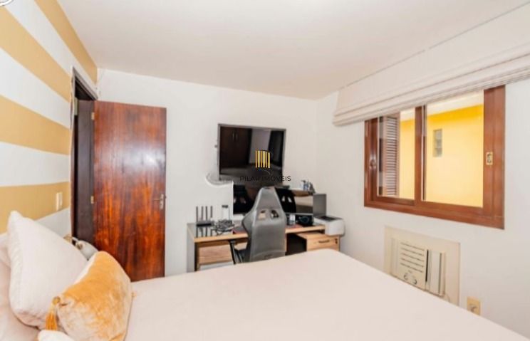 Casa em condomínio 3 dormitórios